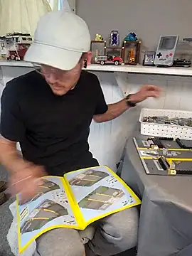 Snapshot of SoxxyNsh chatting on October 27, 2025, 8:57 pm SoxxyNsh online show from October 27, 2025, 8:57 pm