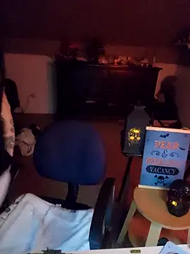 Snapshot of SoxxyNsh chatting on November 1, 2025, 12:23 am SoxxyNsh online show from November 1, 2025, 12:23 am