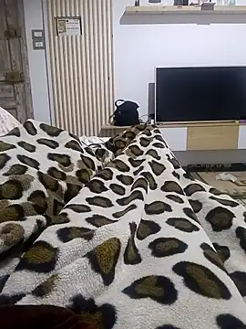 hmtrechaudd online show from January 12, 2026, 9:31 pm