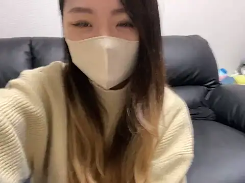 Snapshot of yazawa_oO chatting on March 2, 2025, 10:16 pm yazawa oO online show from March 2, 2025, 10:16 pm