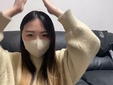 Snapshot of yazawa_oO chatting on March 5, 2025, 6:12 am yazawa oO online show from March 5, 2025, 6:12 am