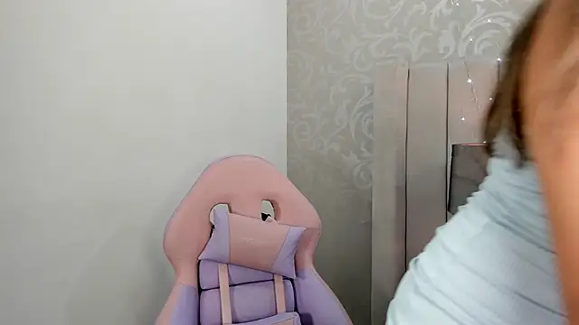 Snapshot of TaniaParker chatting on March 4, 2025, 12:01 pm TaniaParker online show from March 4, 2025, 12:01 pm