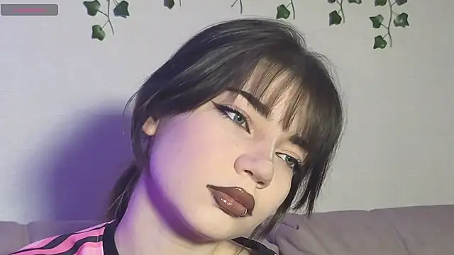 Snapshot of CassJonn chatting on March 25, 2026, 6:14 pm CassJonn online show from March 25, 2026, 6:14 pm