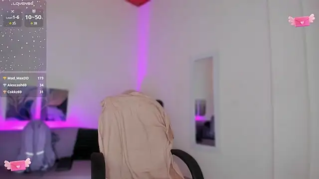 Kathe slim online show from December 13, 2025, 7:53 pm