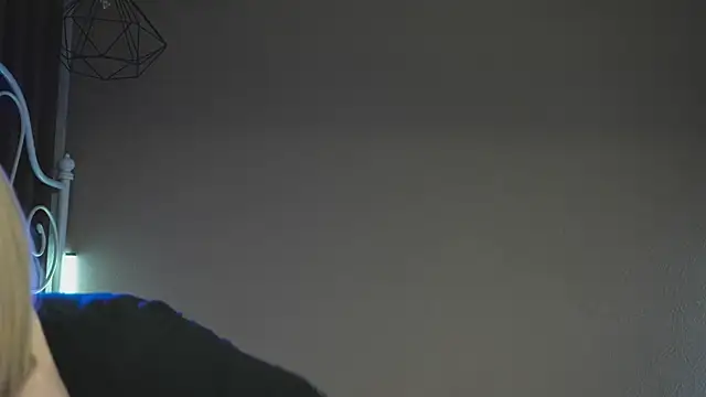 milasmiu online show from February 15, 2025, 6:12 pm