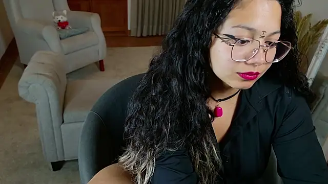 Snapshot of SelenaBlumX chatting on October 3, 2025, 6:38 pm SelenaBlumX online show from October 3, 2025, 6:38 pm