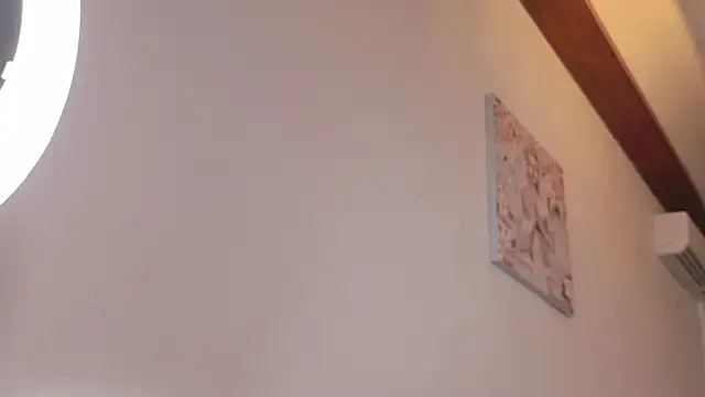 Snapshot of SelenaBlumX chatting on November 17, 2025, 9:31 pm SelenaBlumX online show from November 17, 2025, 9:31 pm