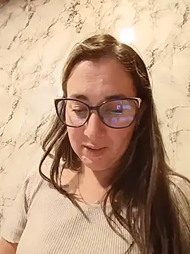 Snapshot of CHARLOTTE_1711 chatting on July 7, 2026, 3:31 am CHARLOTTE 1711 online show from July 7, 2026, 3:31 am