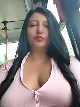 Melyy Edii online show from April 13, 2026, 6:35 pm