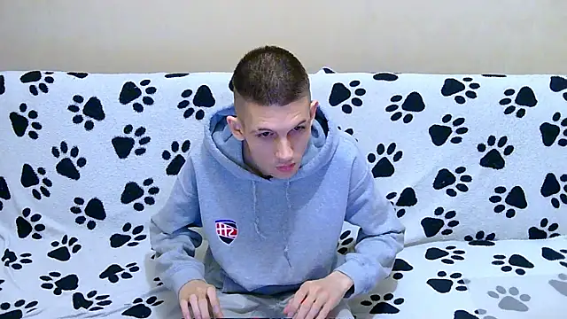 Lester Broo online show from April 5, 2026, 9:12 pm