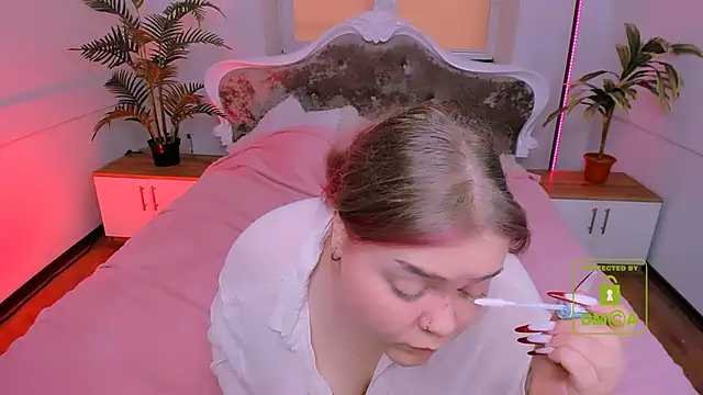 Erica  Alta online show from October 21, 2025, 5:52 am