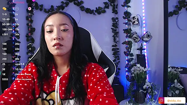 Snapshot of victoria_ricci_a chatting on October 8, 2025, 4:32 am victoria ricci a online show from October 8, 2025, 4:32 am