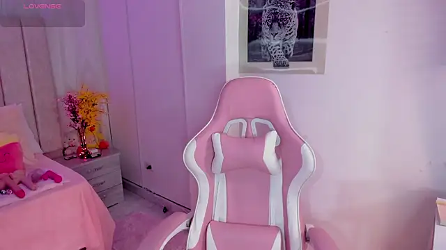 tamy xoo online show from February 6, 2025, 7:51 pm