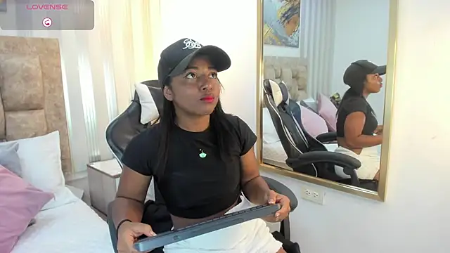 avis lara online show from January 23, 2025, 7:51 pm