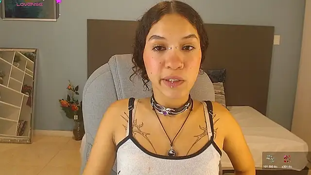 ilitzy cardona online show from October 22, 2025, 3:29 am