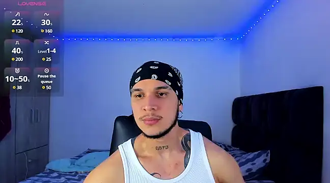 Snapshot of austinoficial chatting on January 21, 2025, 11:02 pm austinoficial online show from January 21, 2025, 11:02 pm