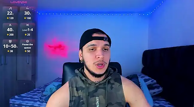 Snapshot of austinoficial chatting on January 23, 2025, 11:05 pm austinoficial online show from January 23, 2025, 11:05 pm
