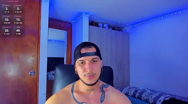 Snapshot of austinoficial chatting on March 4, 2025, 7:19 am austinoficial online show from March 4, 2025, 7:19 am