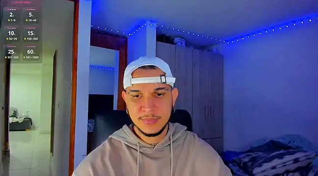 Snapshot of austinoficial chatting on March 11, 2025, 11:59 pm austinoficial online show from March 11, 2025, 11:59 pm