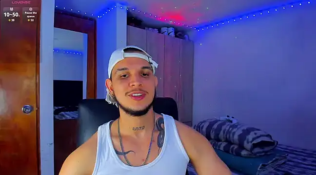 Snapshot of austinoficial chatting on March 22, 2025, 5:39 am austinoficial online show from March 22, 2025, 5:39 am