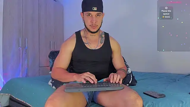 austinoficial online show from November 21, 2025, 8:07 pm