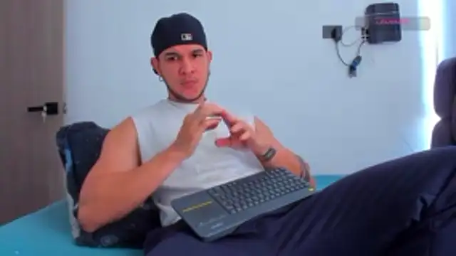 austinoficial online show from March 14, 2026, 2:22 pm