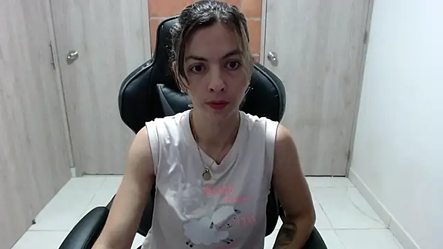 Snapshot of Princezzlove3 chatting on March 14, 2025, 11:56 am Princezzlove3 online show from March 14, 2025, 11:56 am