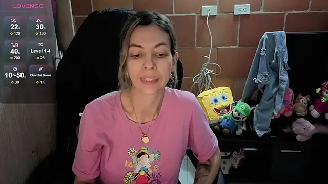 Snapshot of Princezzlove3 chatting on October 11, 2025, 12:54 am Princezzlove3 online show from October 11, 2025, 12:54 am