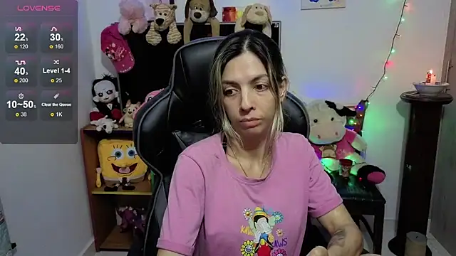 Snapshot of Princezzlove3 chatting on November 11, 2025, 1:16 am Princezzlove3 online show from November 11, 2025, 1:16 am