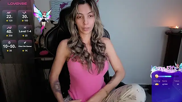 Princezzlove3 online show from May 29, 2026, 2:26 pm