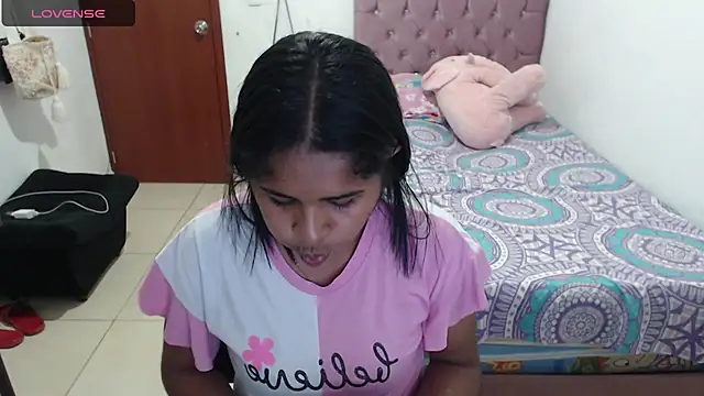 Snapshot of july-feria chatting on January 14, 2025, 10:34 pm july-feria online show from January 14, 2025, 10:34 pm