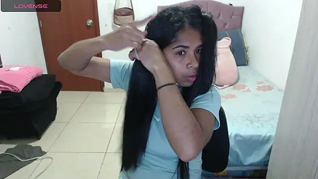 Snapshot of july-feria chatting on September 17, 2025, 6:31 pm july-feria online show from September 17, 2025, 6:31 pm