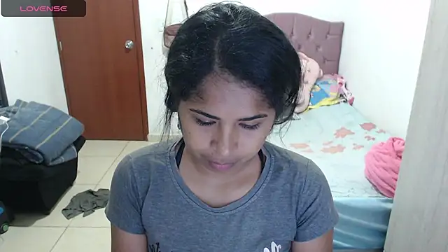 Snapshot of july-feria chatting on October 7, 2025, 2:53 am july-feria online show from October 7, 2025, 2:53 am