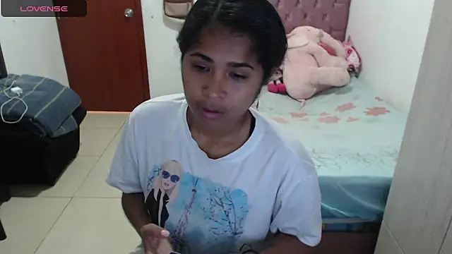 Snapshot of july-feria chatting on October 11, 2025, 5:11 pm july-feria online show from October 11, 2025, 5:11 pm