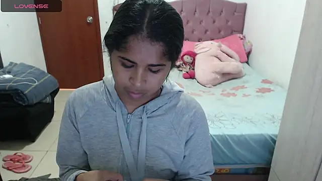 Snapshot of july-feria chatting on October 21, 2025, 8:42 pm july-feria online show from October 21, 2025, 8:42 pm