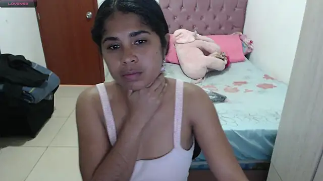 Snapshot of july-feria chatting on October 22, 2025, 7:02 pm july-feria online show from October 22, 2025, 7:02 pm