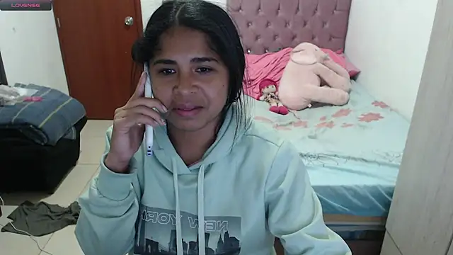 Snapshot of july-feria chatting on October 25, 2025, 2:41 am july-feria online show from October 25, 2025, 2:41 am