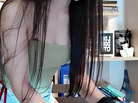 Snapshot of Lush-Office chatting on October 16, 2025, 6:47 am Lush-Office online show from October 16, 2025, 6:47 am