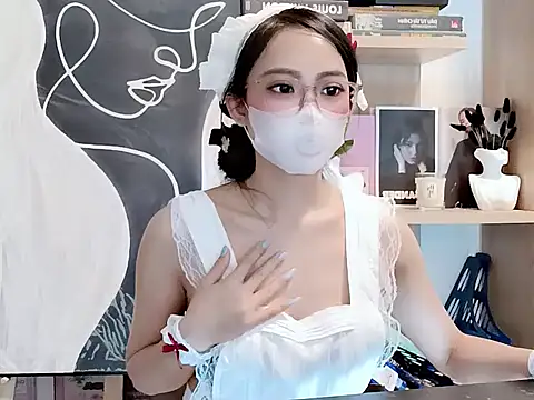 Snapshot of Lush-Office chatting on November 8, 2025, 6:13 am Lush-Office online show from November 8, 2025, 6:13 am