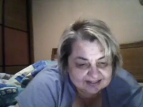 Snapshot of AngelSky4533 chatting on February 12, 2025, 7:35 pm AngelSky4533 online show from February 12, 2025, 7:35 pm
