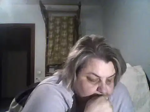 Snapshot of AngelSky4533 chatting on March 15, 2025, 6:54 pm AngelSky4533 online show from March 15, 2025, 6:54 pm