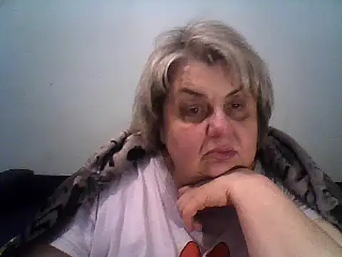 Snapshot of AngelSky4533 chatting on March 21, 2025, 10:39 pm AngelSky4533 online show from March 21, 2025, 10:39 pm