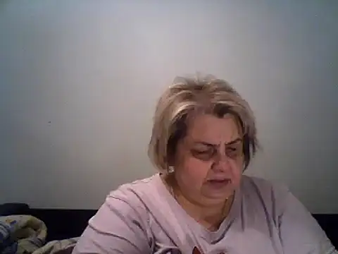 Snapshot of AngelSky4533 chatting on March 22, 2025, 10:15 pm AngelSky4533 online show from March 22, 2025, 10:15 pm
