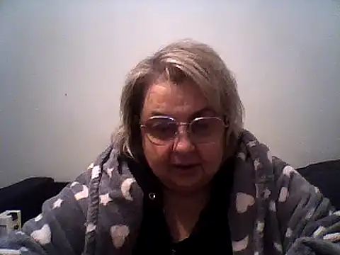 Snapshot of AngelSky4533 chatting on October 3, 2025, 6:05 pm AngelSky4533 online show from October 3, 2025, 6:05 pm