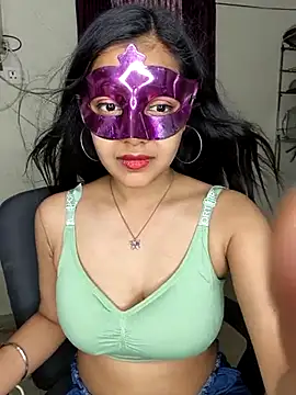 Snapshot of Babbyy_doll chatting on March 12, 2025, 9:45 pm Babbyy doll online show from March 12, 2025, 9:45 pm