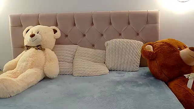 Lilliana Moon online show from April 15, 2026, 8:21 am