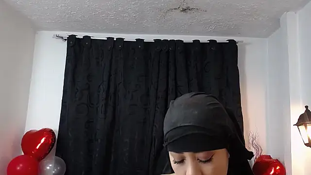 Snapshot of zahra_Jalid chatting on February 24, 2025, 8:03 pm zahra Jalid online show from February 24, 2025, 8:03 pm