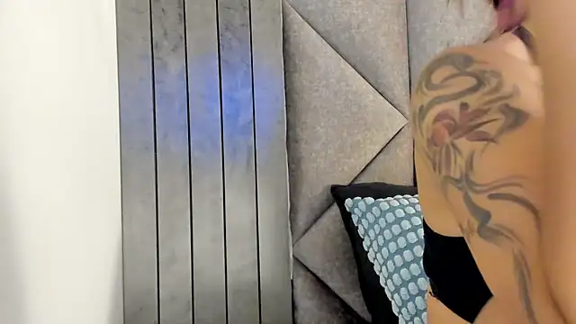 SabrinaSpell  online show from February 12, 2026, 7:31 pm