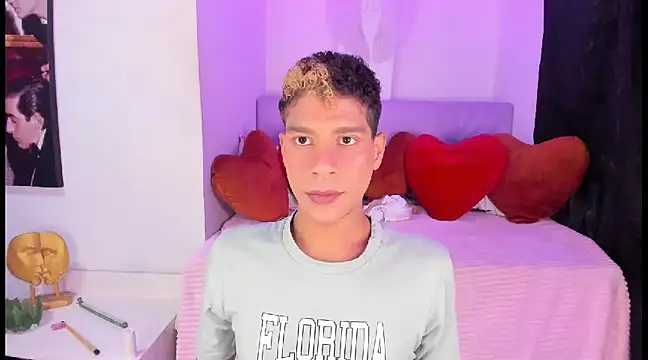 Ethan Boyy online show from February 13, 2025, 9:06 pm