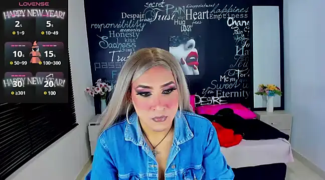 Snapshot of Georgina_Giio chatting on January 20, 2025, 5:15 am Georgina Giio online show from January 20, 2025, 5:15 am